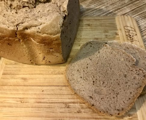 Kváskový chlieb ražno-špaldový (z domácej pekárne)